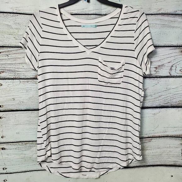 Maurices Large White Navy Stripe V-Neck SS Tunic - Picture 1 of 8